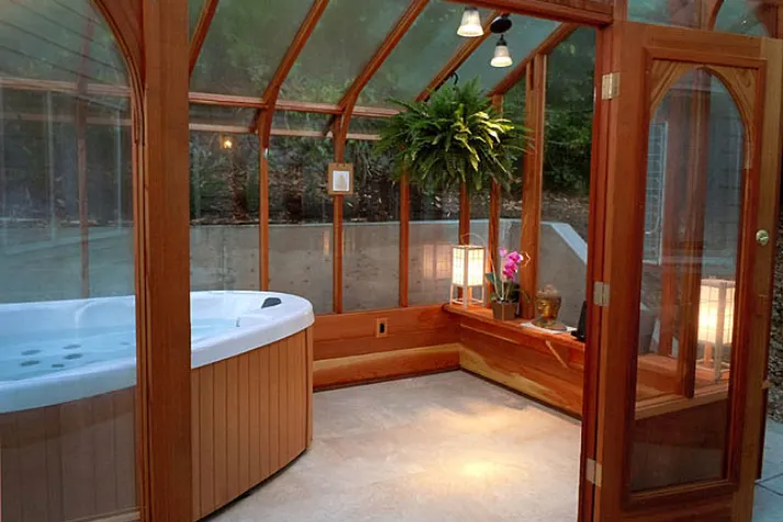 Hot Tub Solarium