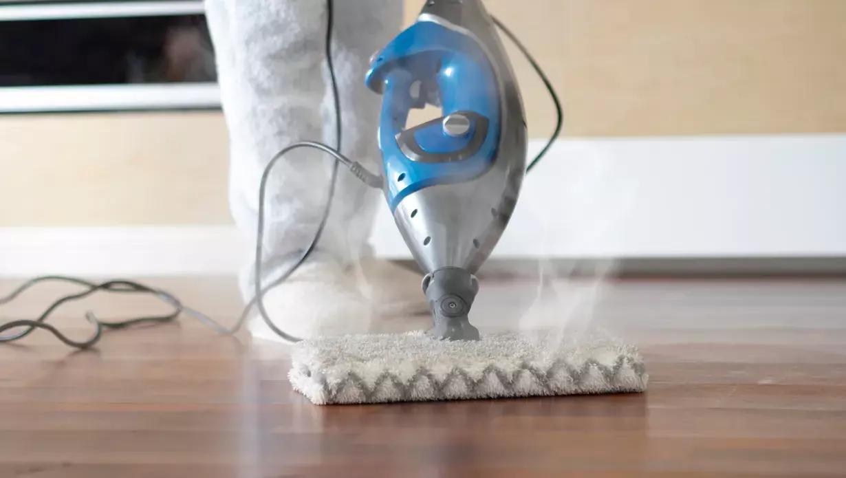 Use a Steam Cleaner on Laminate Floors (1)